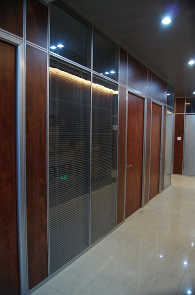 玻璃板式混合隔斷